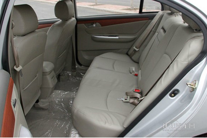 2012款 1.5L 手动舒适B型CNG