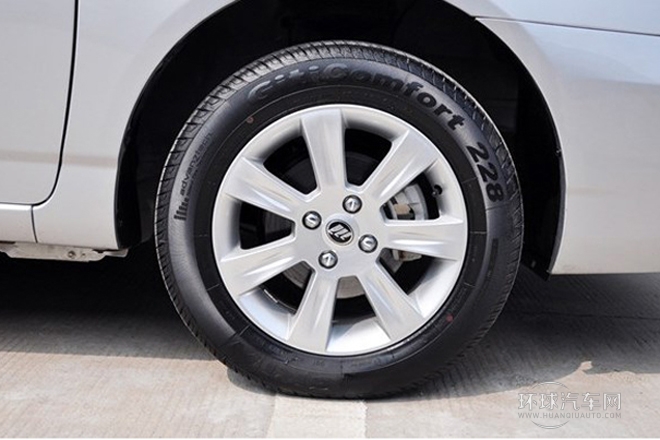 2012款 1.5L 手动豪华型CNG
