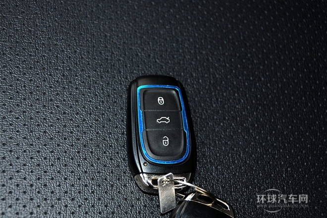 2014款 1.5L 手动豪华型