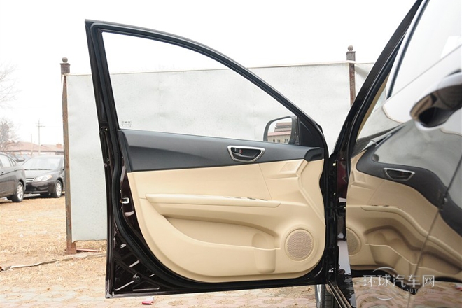 2014款 1.5L CVT舒适型