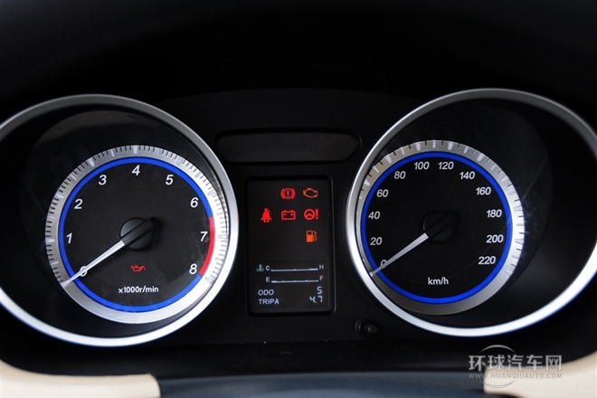 2014款 1.5L 手动标准型