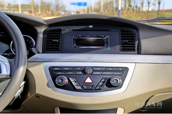 2014款 1.5L 手动旗舰型