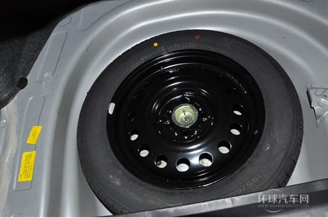 2014款 1.5L 手动标准型VVT