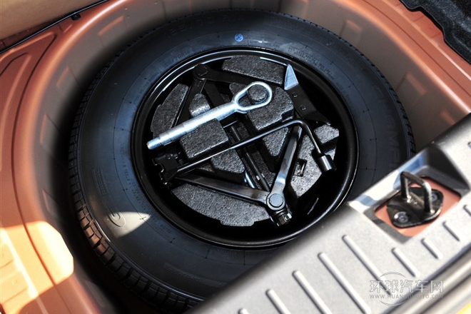2014款 1.5L 自动豪华版
