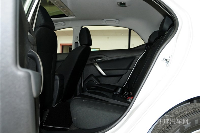 2012款 1.5L 自动豪华版