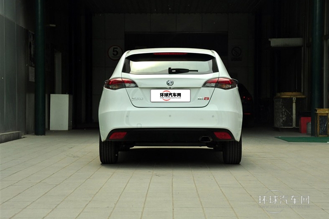 2012款 1.5L 自动领航版