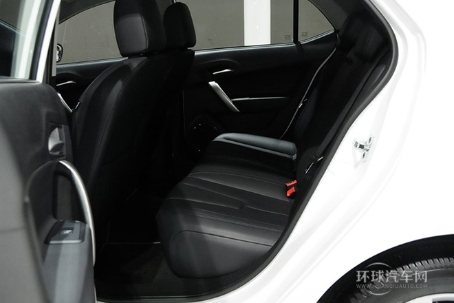 2014款 1.5T 自动旗舰型