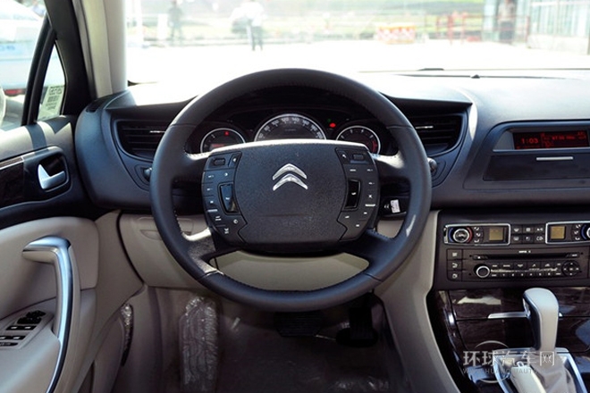 2013款 2.0L 自动尊享型