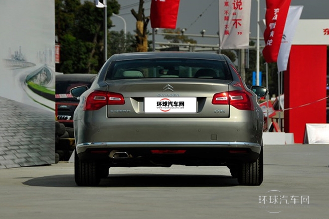 2013款 2.0L 自动尊享型