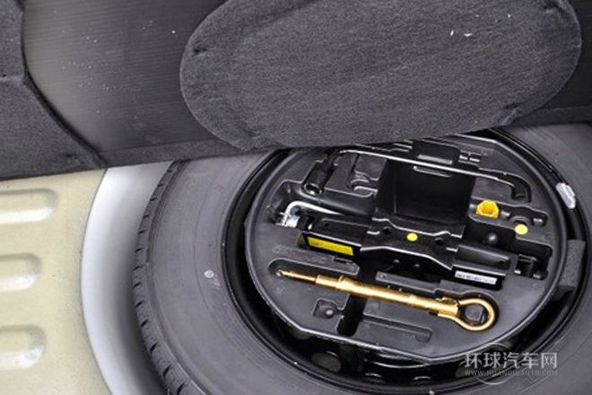 2013款 2.0L 自动悦享型