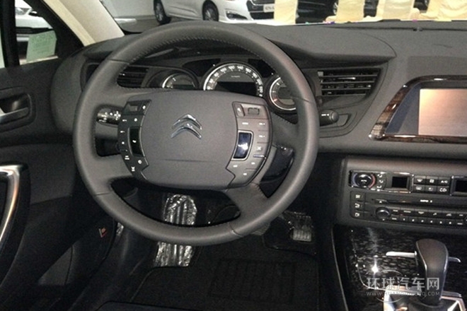 2013款 2.0L 自动悦享型