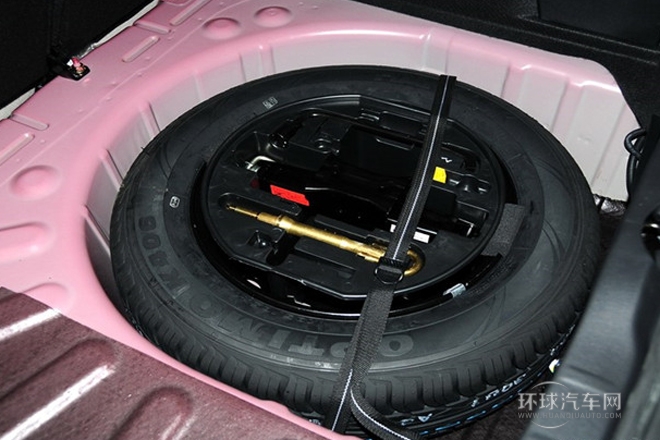 2013款 两厢 1.6L 自动乐尚型