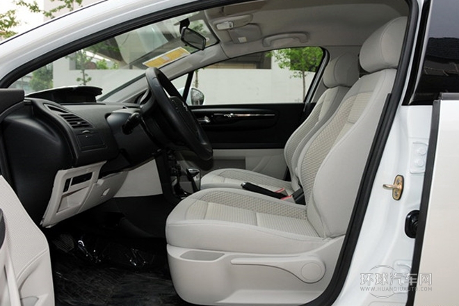 2013款 两厢 1.6L 自动乐尚型