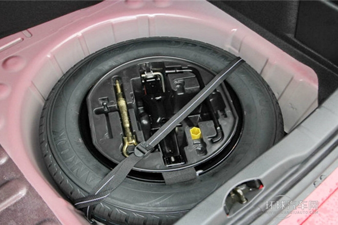 2013款 两厢 1.6L 自动乐享型