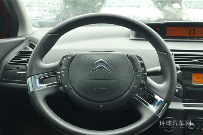 2013款 两厢 1.6L 自动乐享型