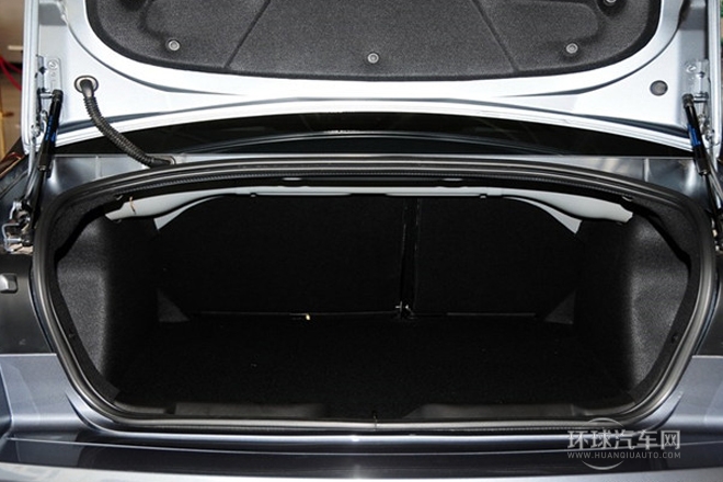 2013款 三厢 2.0L 自动品悦型