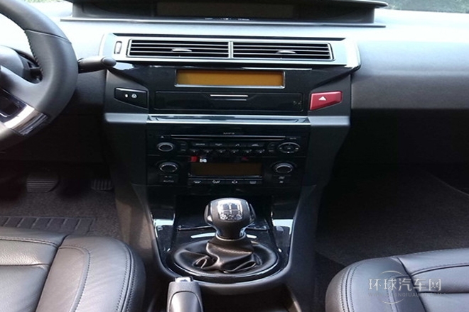 2013款 三厢 1.6L 手动品享型