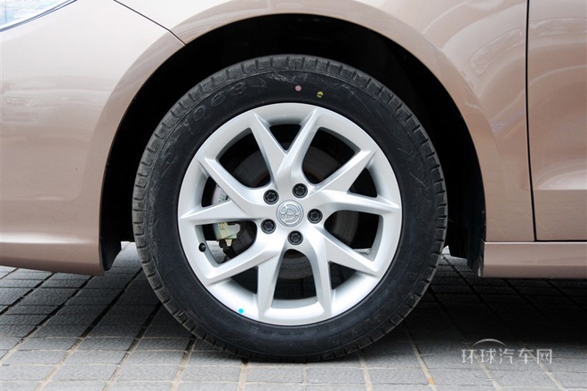 2014款 1.5T 自动豪华型