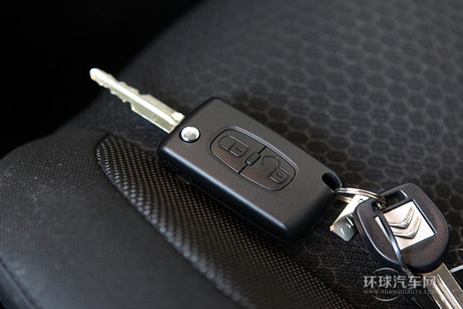 2013款 2.0L 四驱舒适版
