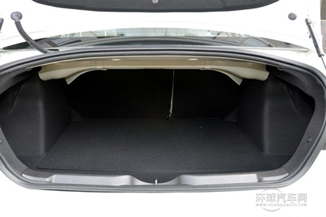 2013款 三厢 1.6L 自动品享型