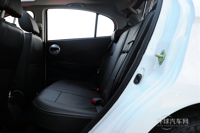 2014款 两厢 1.5L 手动豪华型