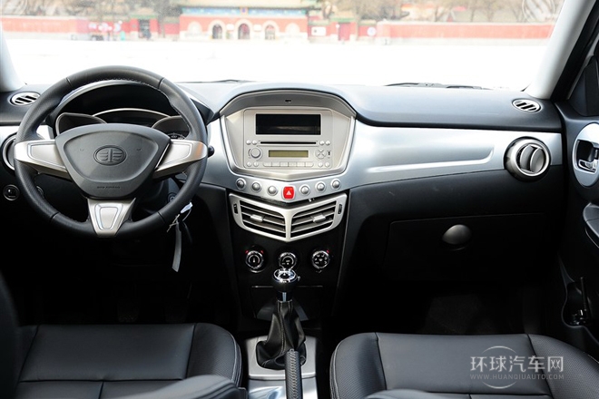 2014款 两厢 1.5L 手动豪华型