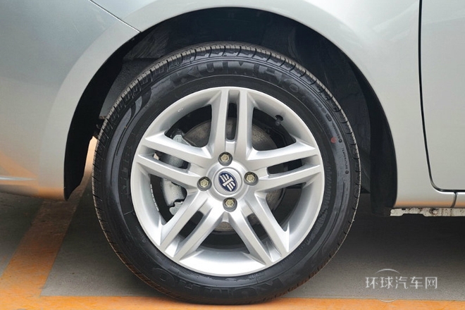 2014款 两厢 1.5L 手动舒适型