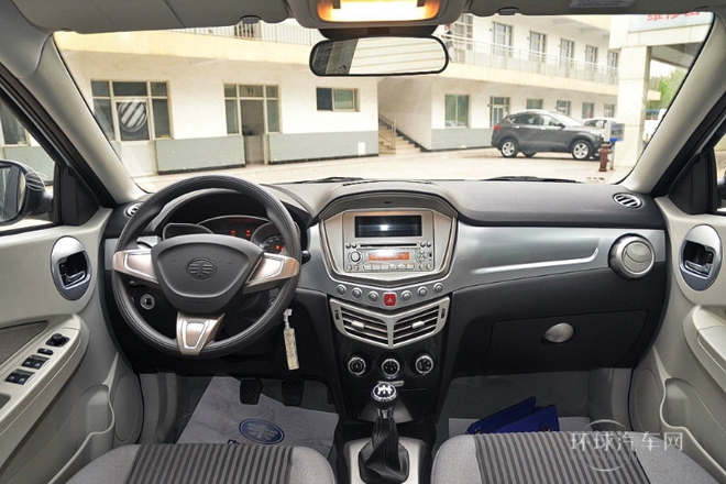2014款 两厢 1.5L 手动舒适型