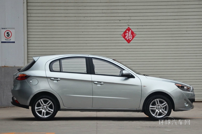2014款 两厢 1.5L 手动舒适型