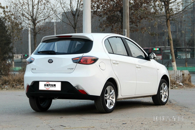 2014款 两厢 1.5L 自动舒适型