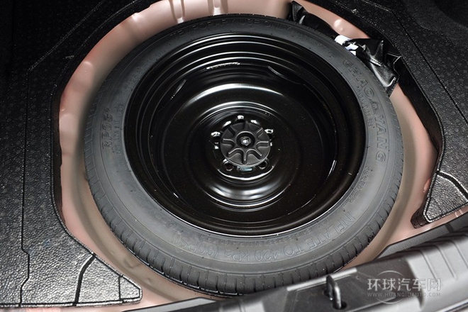 2014款 三厢 2.0L 自动旗舰型