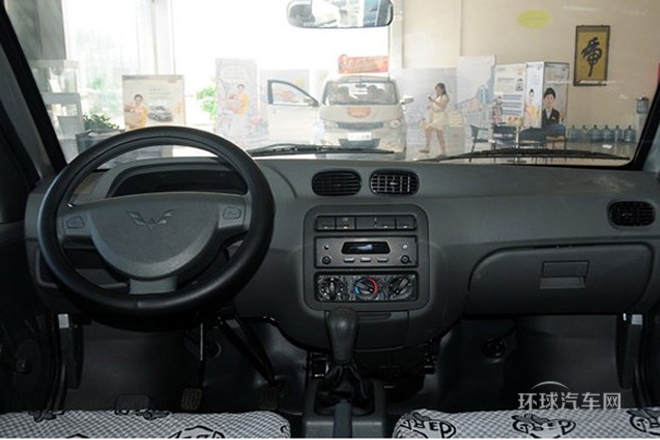 2010款 1.0L加长版 基本型