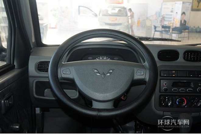 2010款 1.0L加长版 基本型