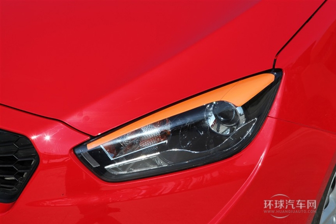 2012款 三厢 1.5L 自动豪华型