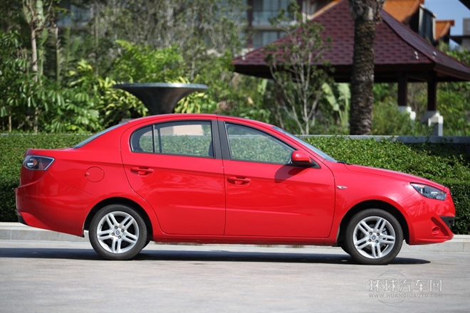 2012款 三厢 1.5L 自动豪华型