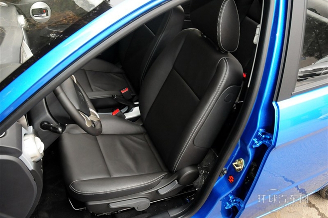 2012款 三厢 1.5L 手动豪华型