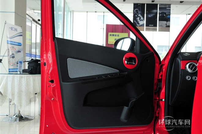 2012款 三厢 1.5L 自动舒适型