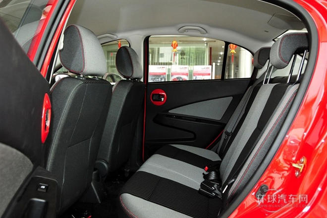 2012款 三厢 1.5L 自动舒适型