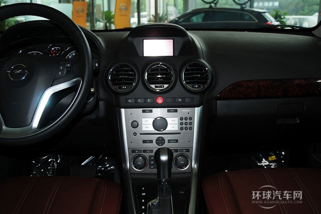2013款 2.4L 两驱豪华版