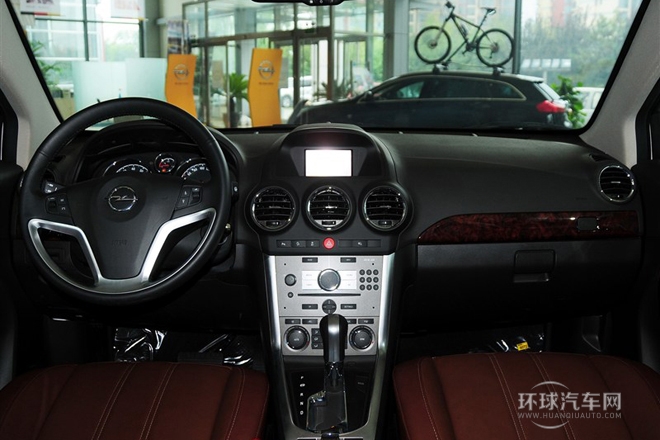 2013款 2.4L 两驱豪华版