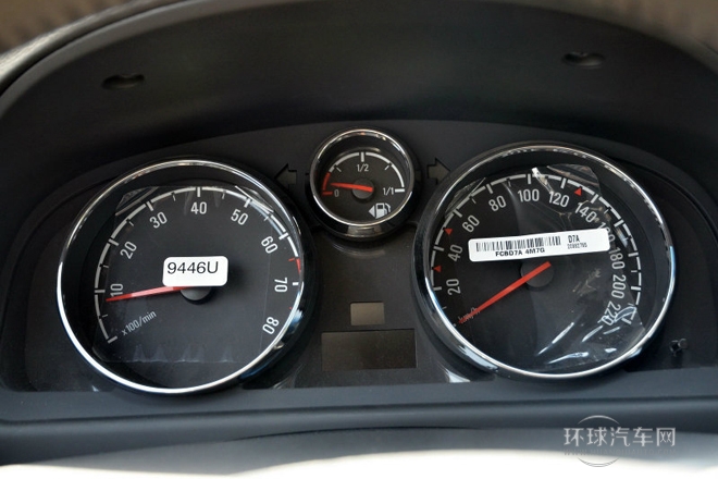 2013款 2.4L 两驱舒适版