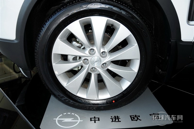2013款 2.4L 四驱豪华版