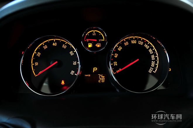 2013款 2.4L 四驱豪华版