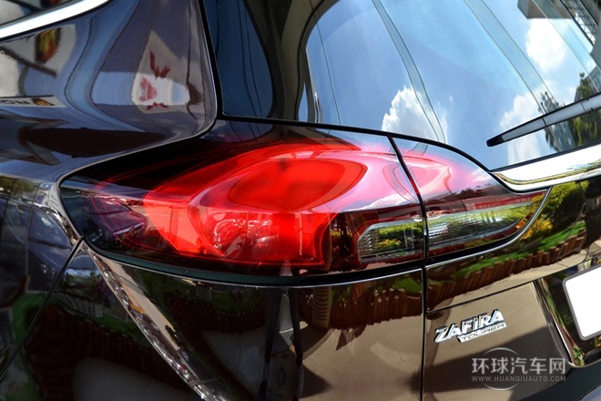 2013款 1.4T 七座豪华型
