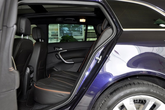2013款 2.0T 四驱运动型