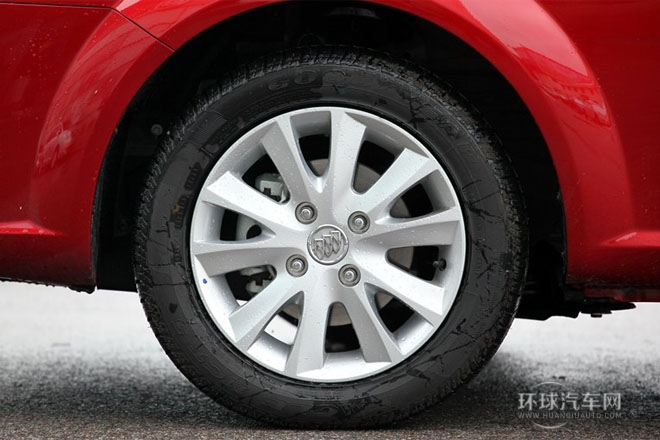 2013款 1.5L 自动 尊享型