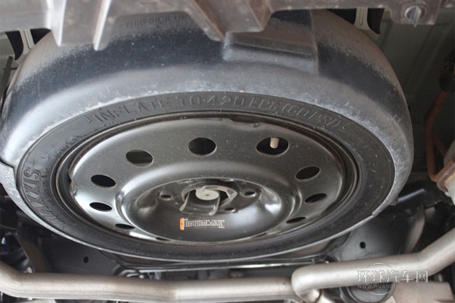 2013款3.6L 两驱雅致版