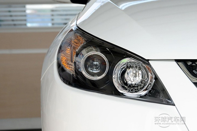2012款 1.5L 手动尊贵运动型