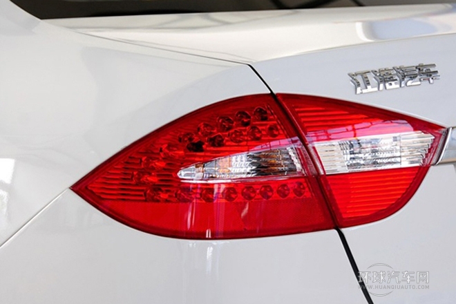 2012款 1.5L 手动尊贵运动型