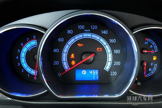 2012款 1.5L 手动尊贵运动型